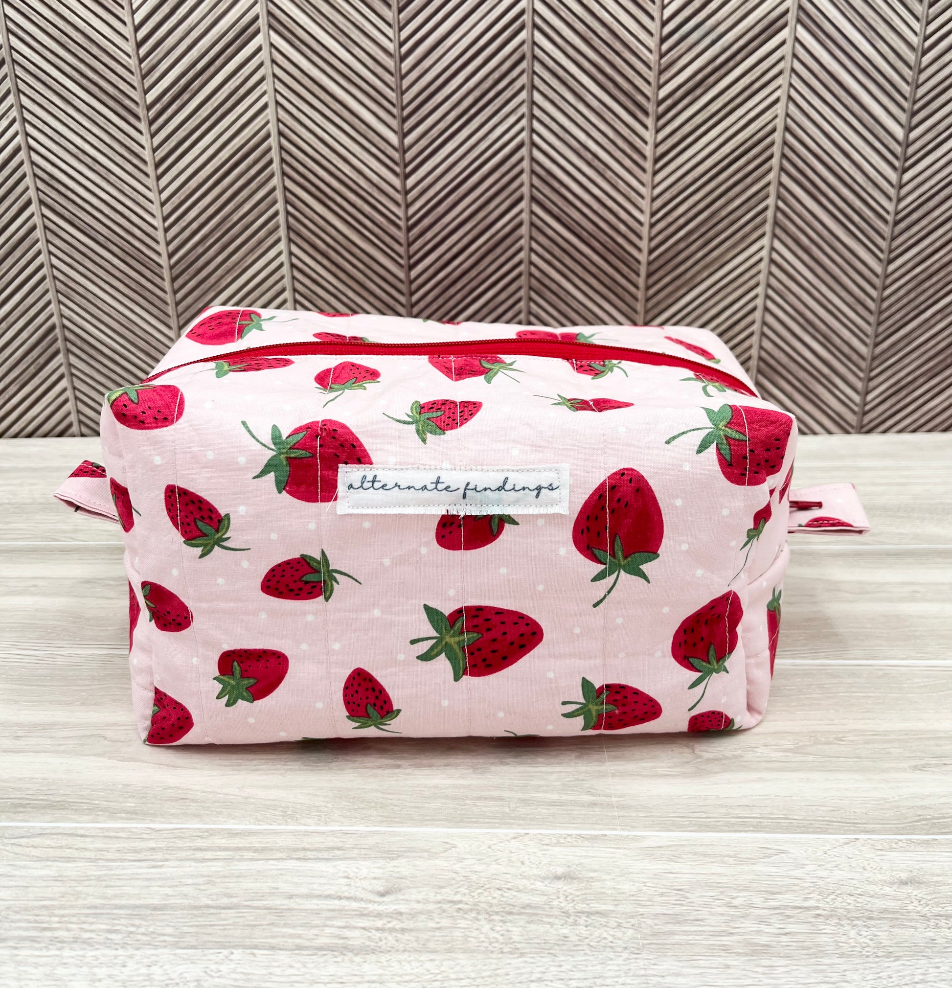 Strawberries_Forever_Makeup_Bag